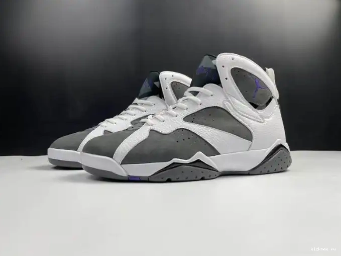 Kickmax (2021) CU9307-100 7 Retro Flint Jordan 0430